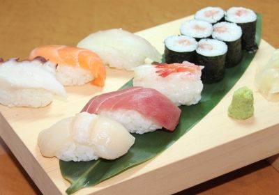 寿司の食べ方のマナー！醤油のつけ方や手と箸はどっちで食べる？